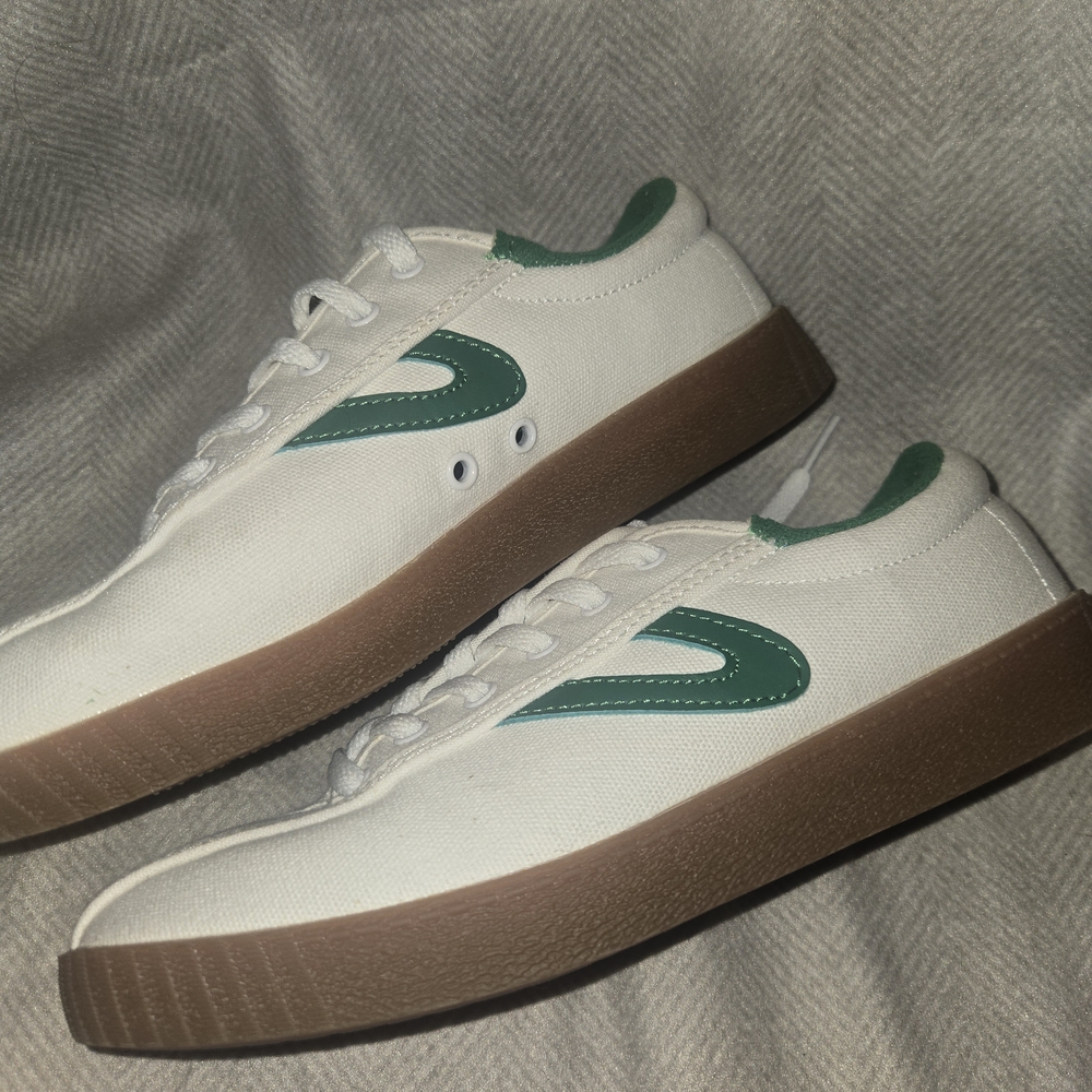 Tretorn White and Green Sneakers